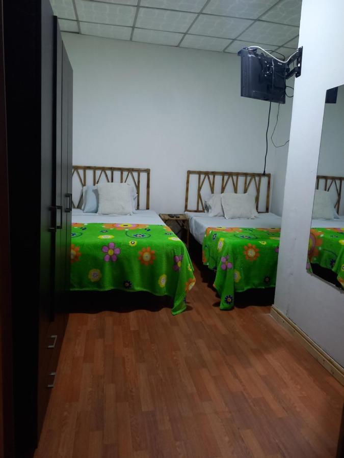 מניזאלס Hotel Slow Montecarlo מראה חיצוני תמונה